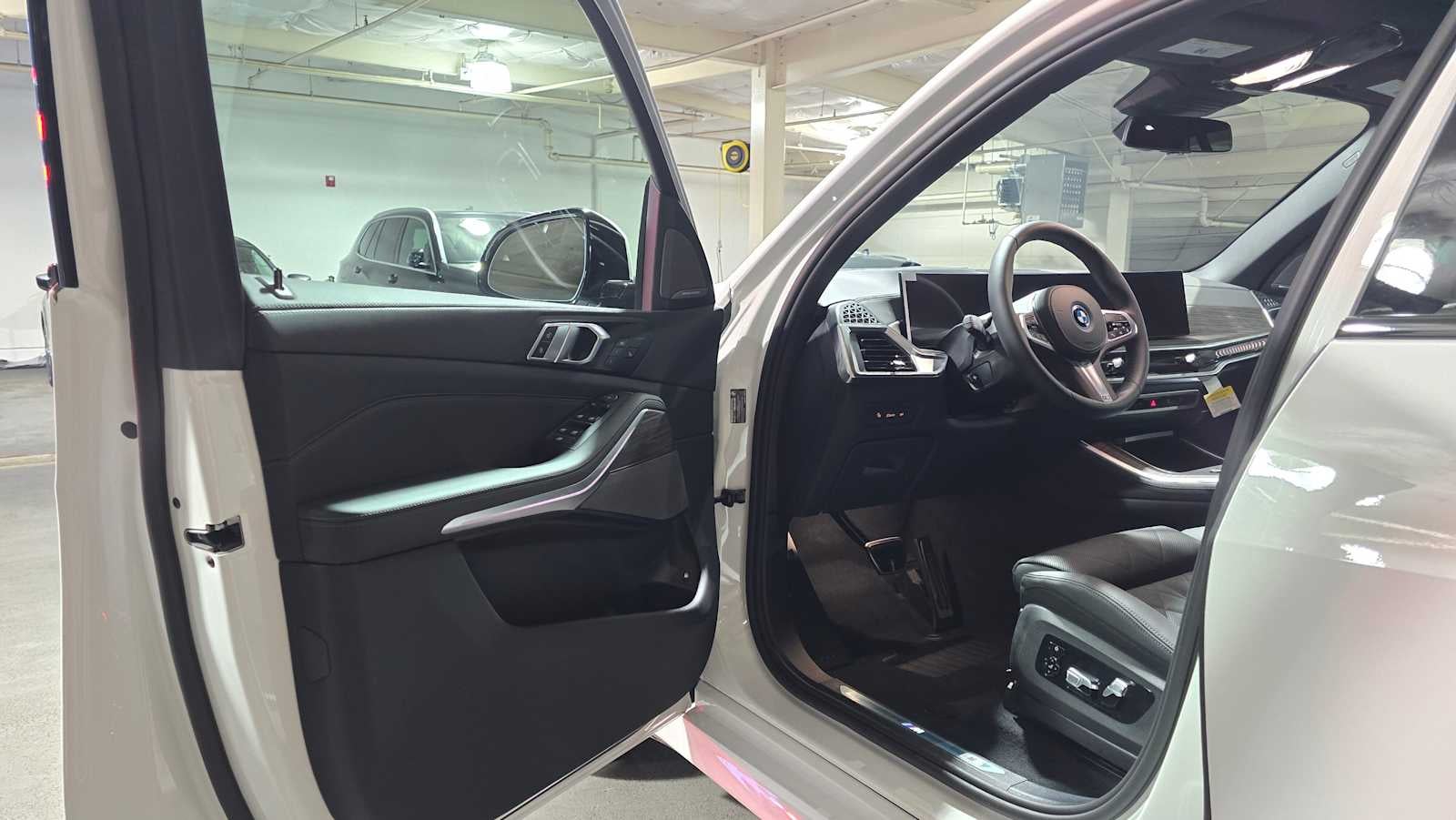 2026 BMW X5 xDrive50e xDrive50e