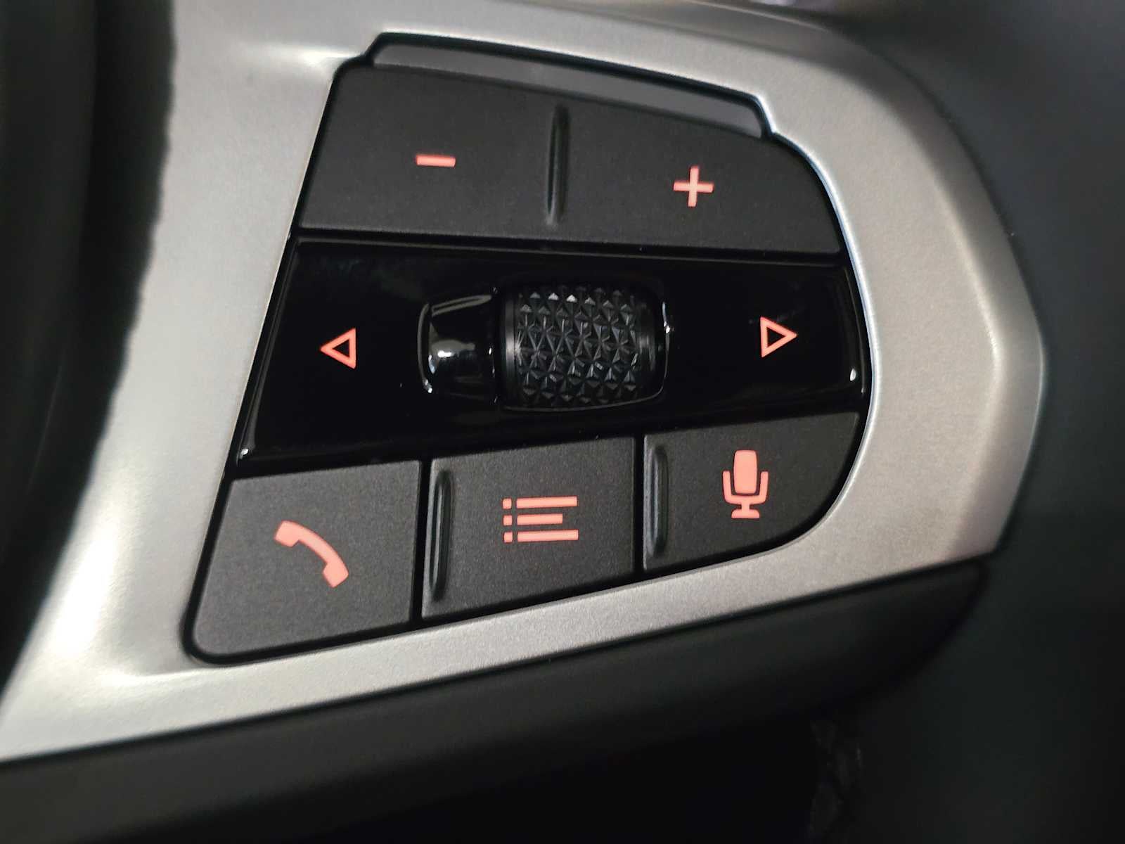 2026 BMW X5 xDrive50e xDrive50e