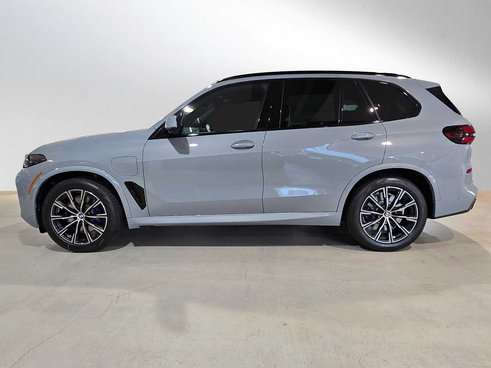 2026 BMW X5 xDrive50e xDrive50e