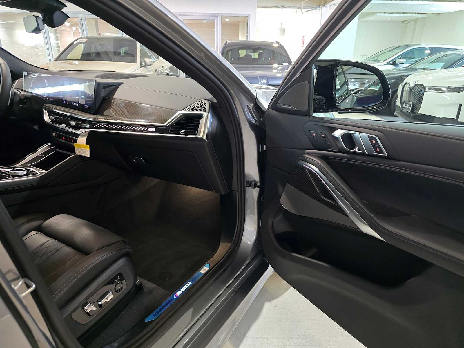 2027 BMW X6 M60i M60i