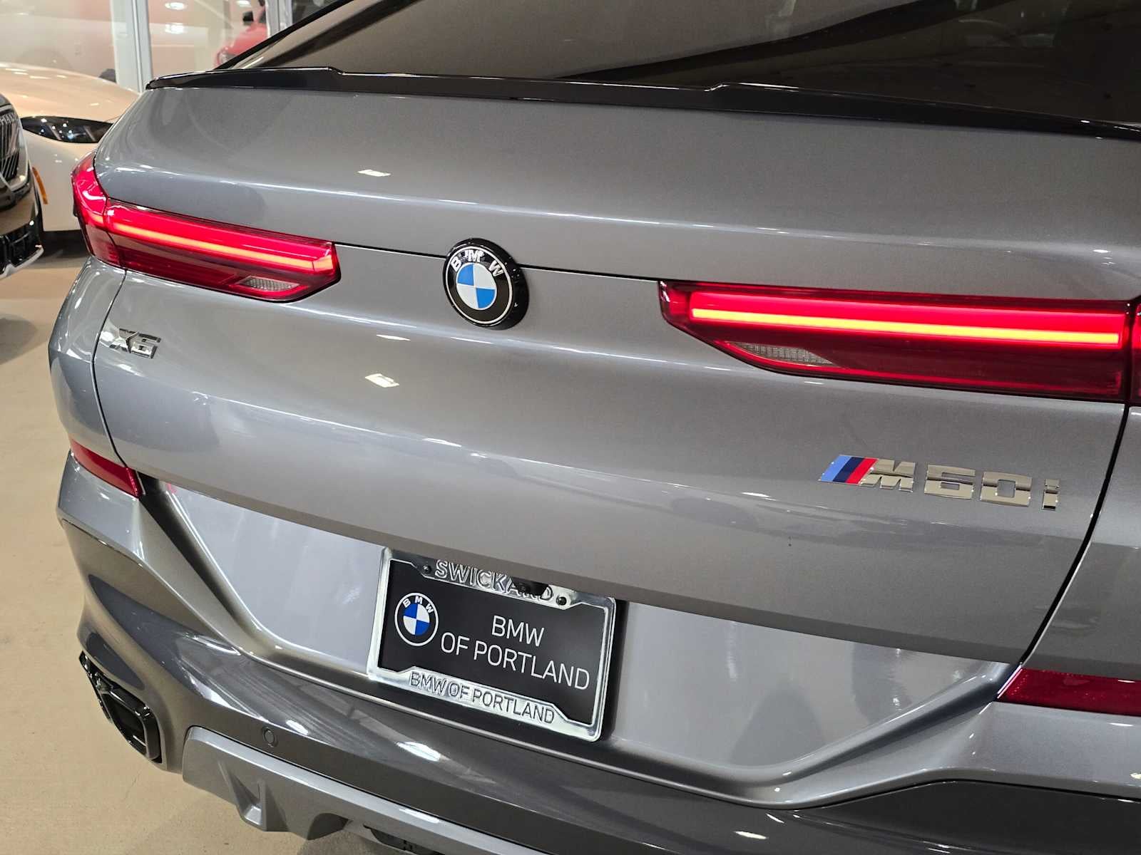 2027 BMW X6 M60i M60i