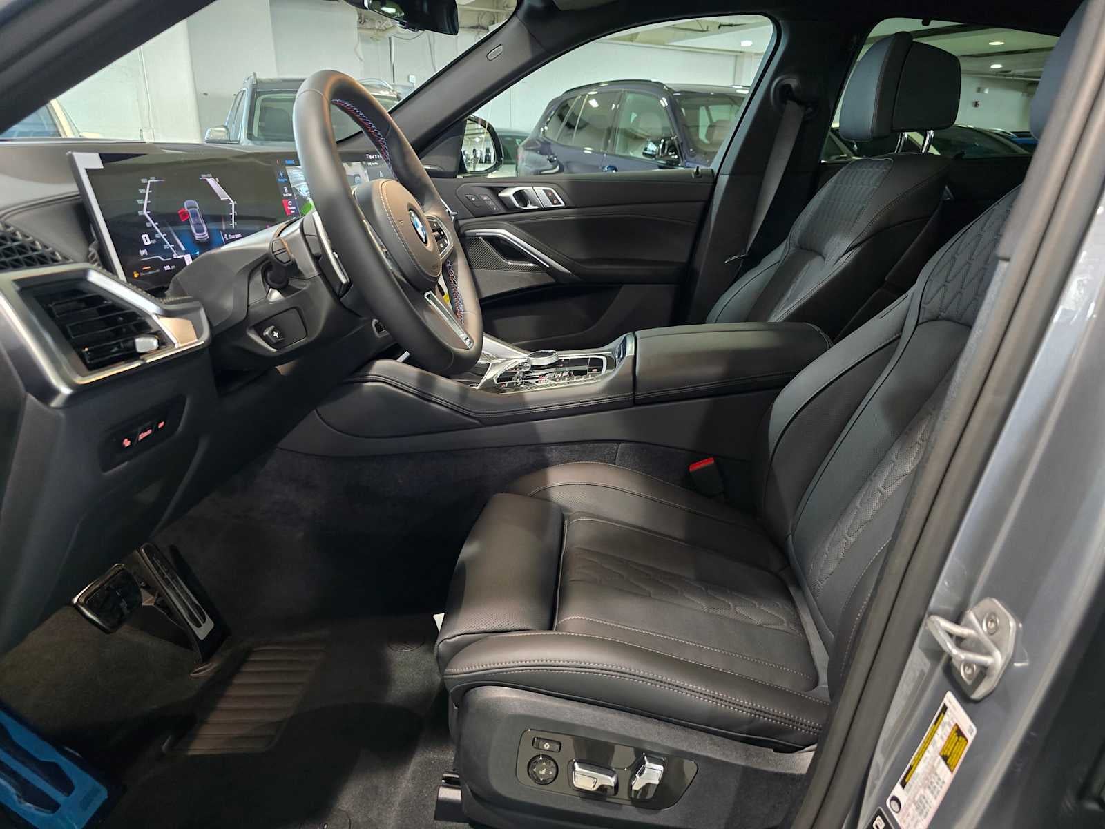 2027 BMW X6 M60i M60i