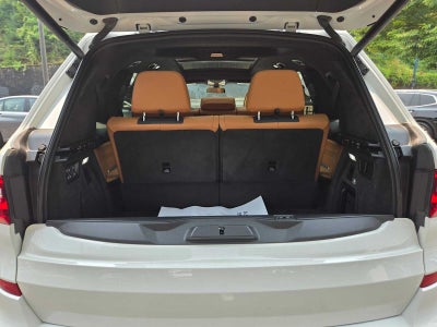 2021 BMW X7 M50i