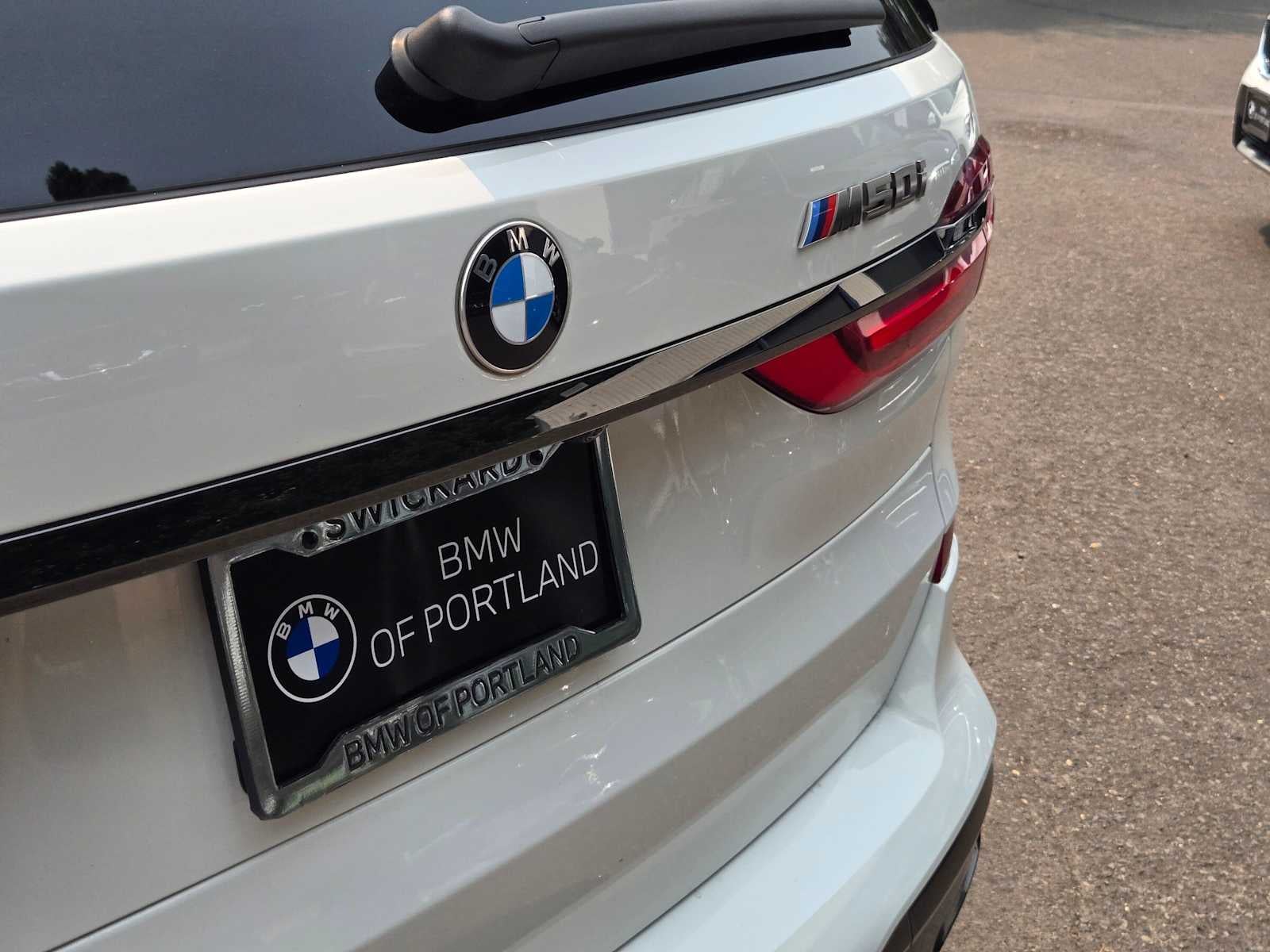 2021 BMW X7 M50i