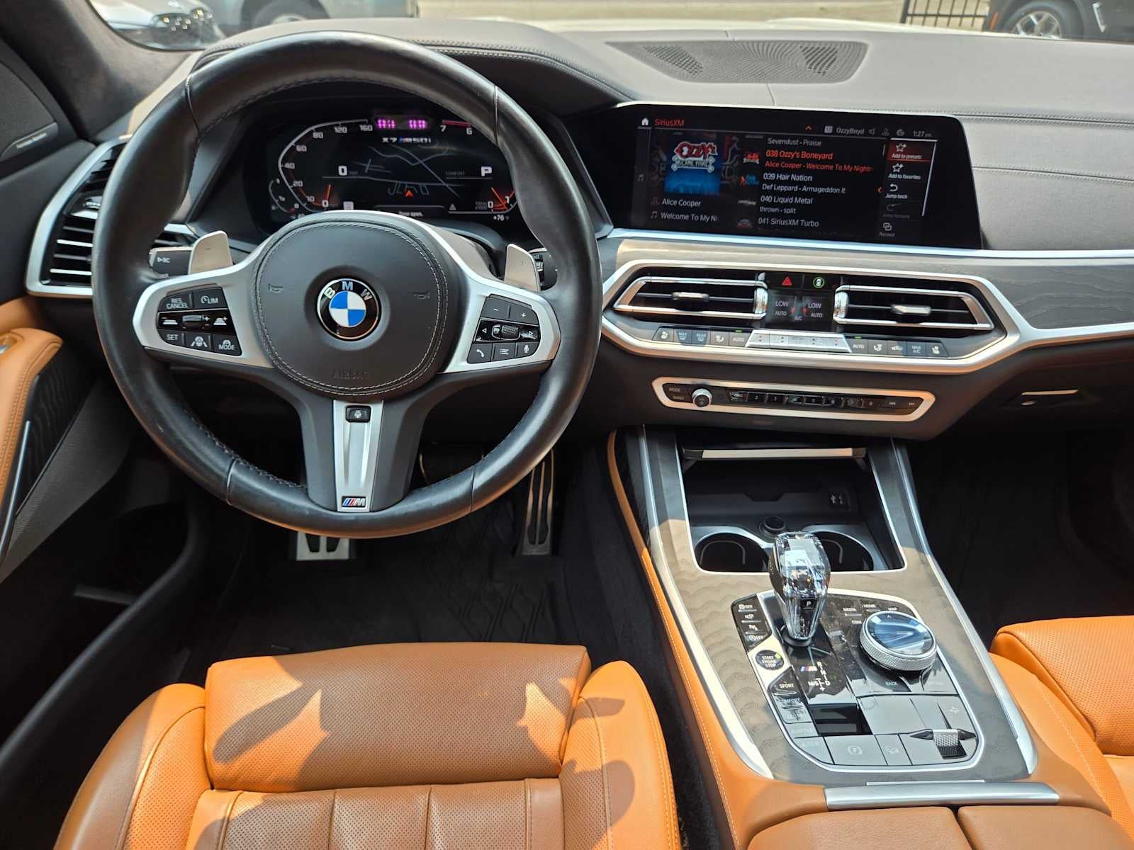 2021 BMW X7 M50i
