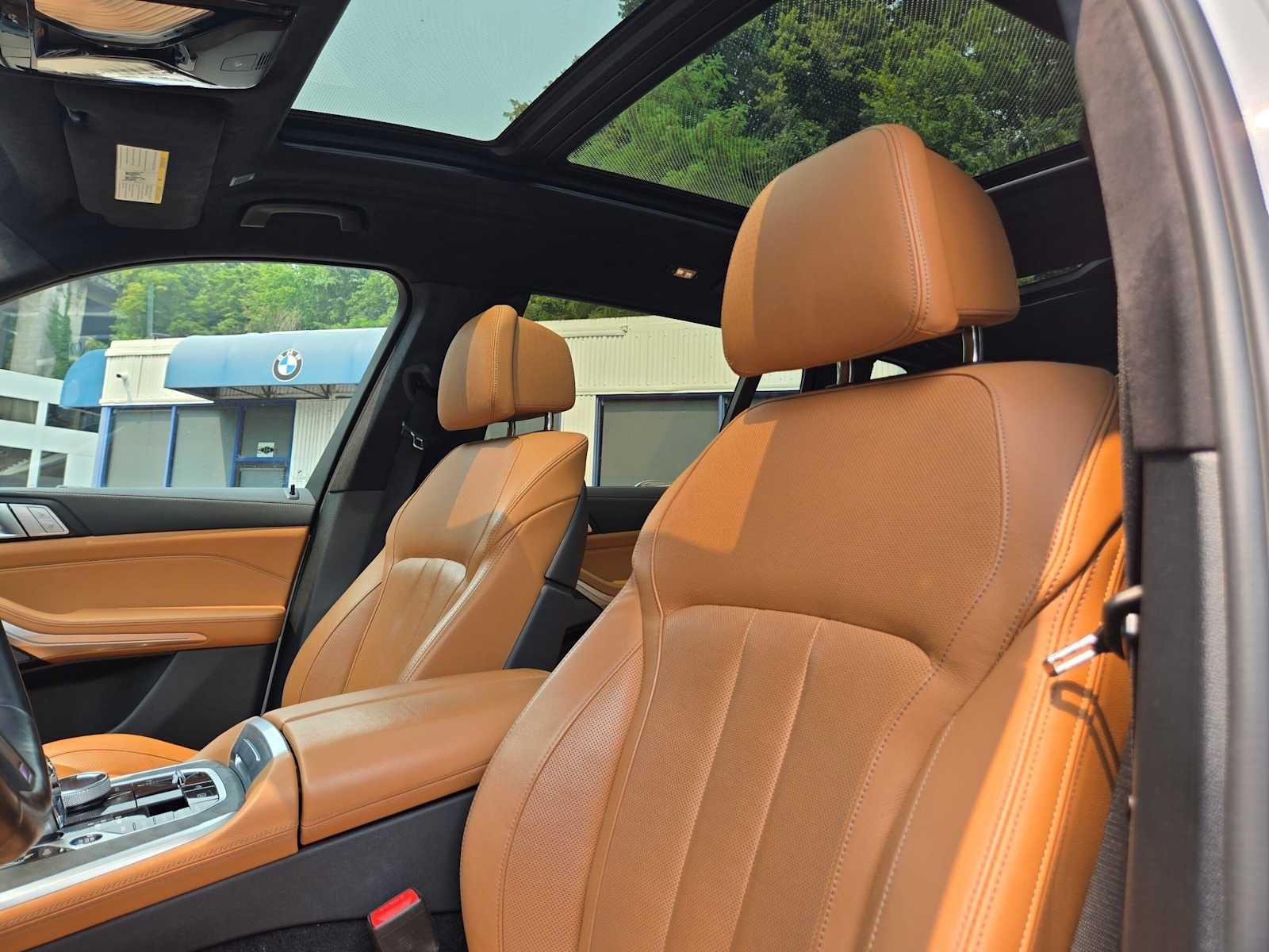 2021 BMW X7 M50i