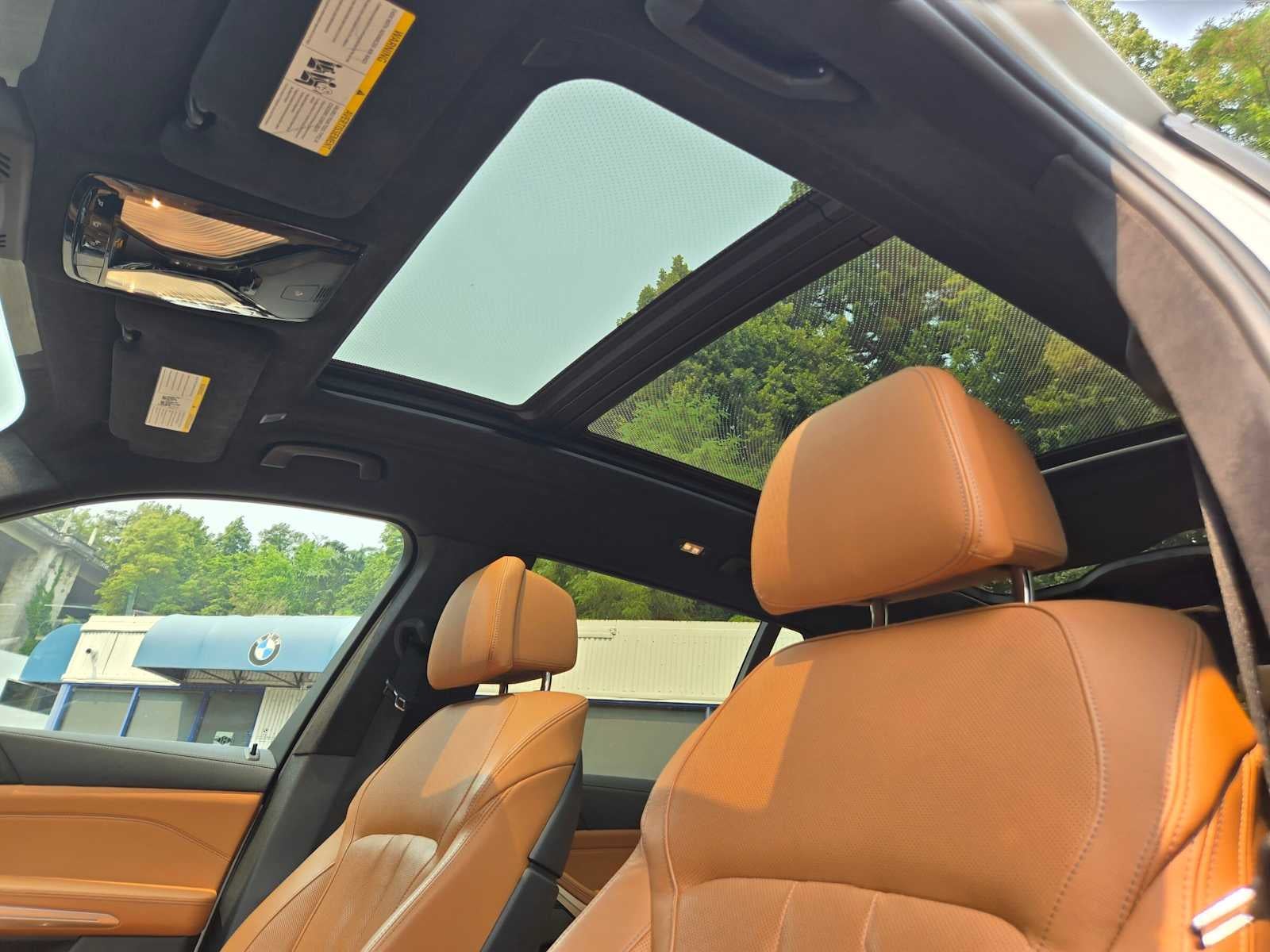 2021 BMW X7 M50i