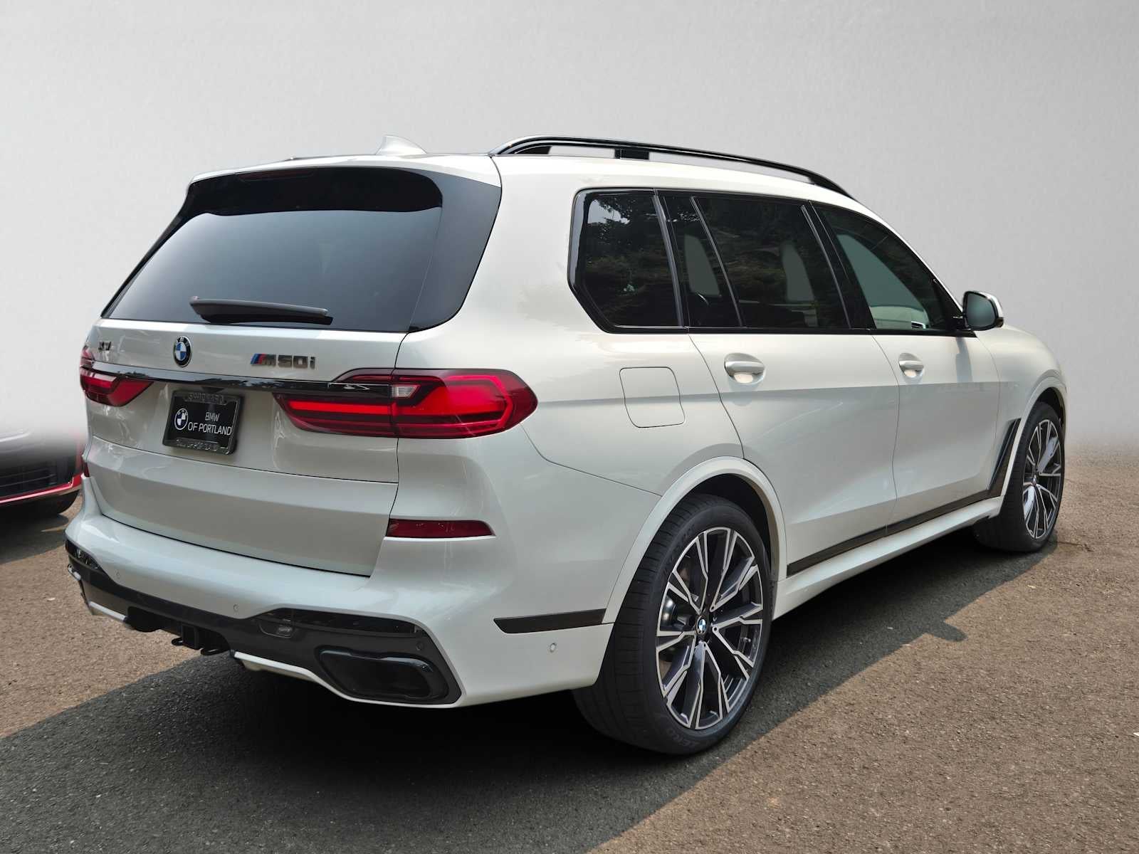 2021 BMW X7 M50i