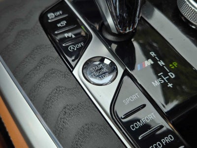 2021 BMW X7 M50i