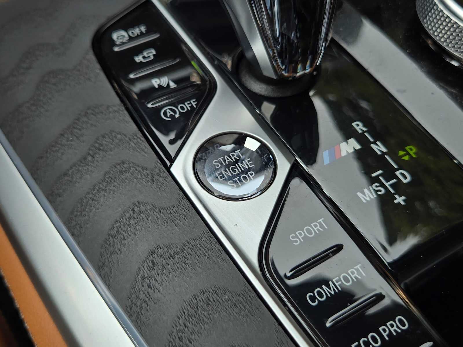 2021 BMW X7 M50i