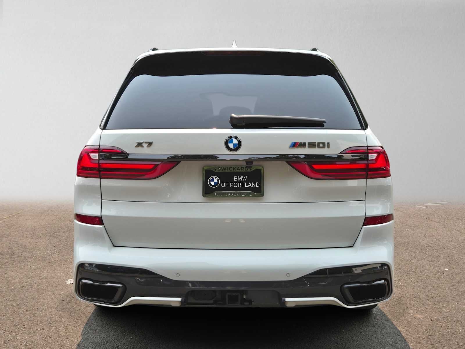 2021 BMW X7 M50i