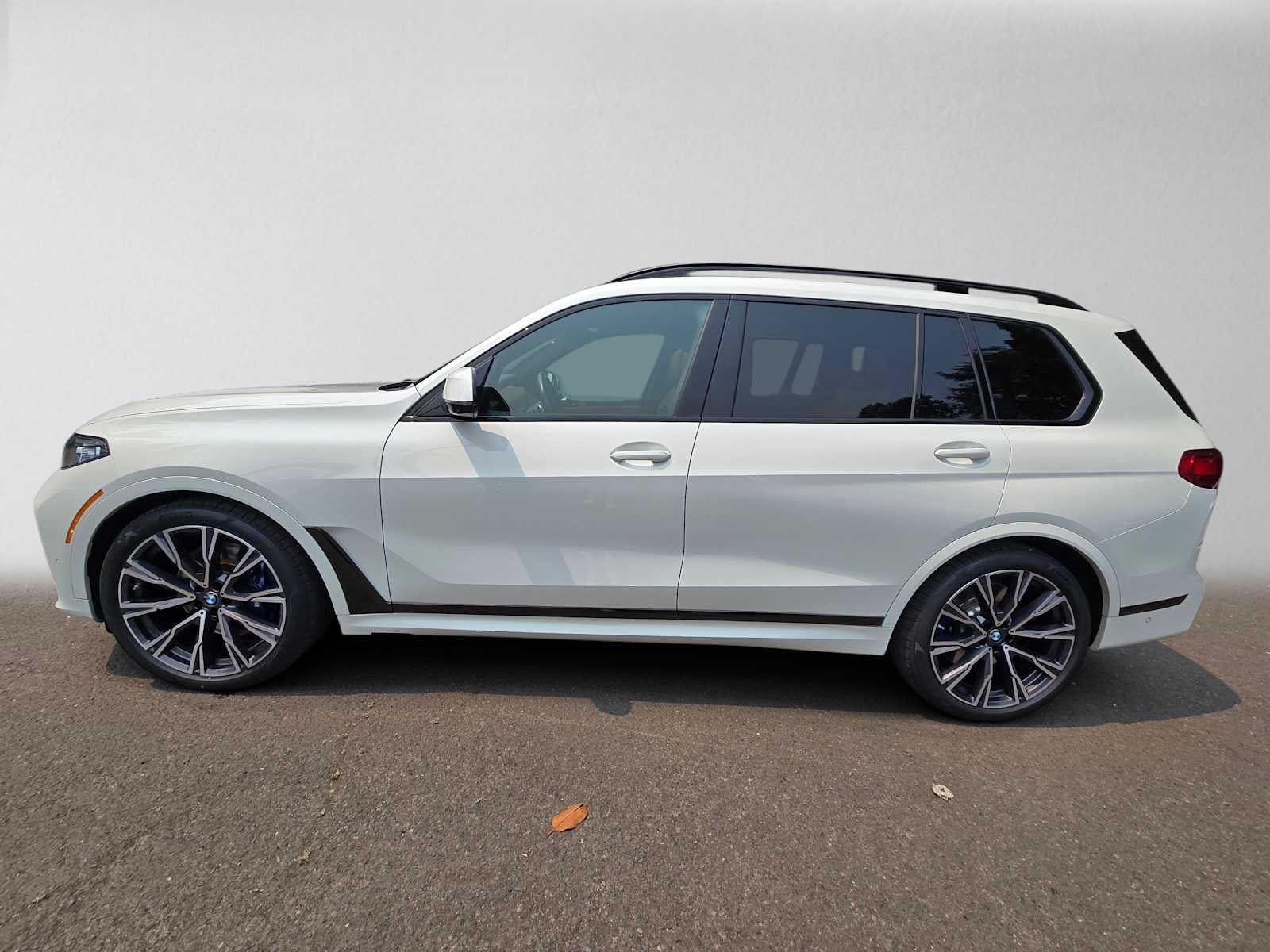 2021 BMW X7 M50i