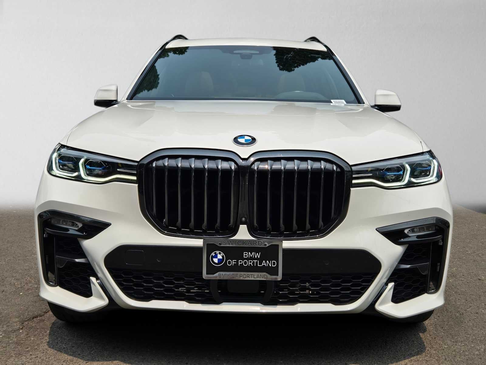 2021 BMW X7 M50i