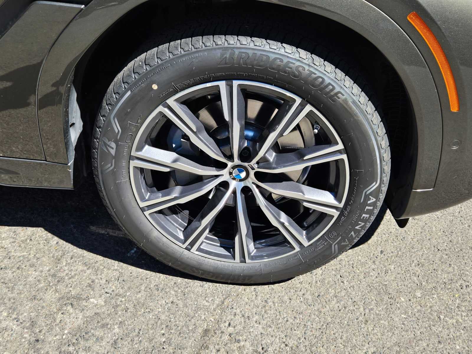 2022 BMW X6 xDrive40i