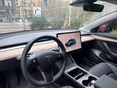 2023 Tesla Model 3 RWD