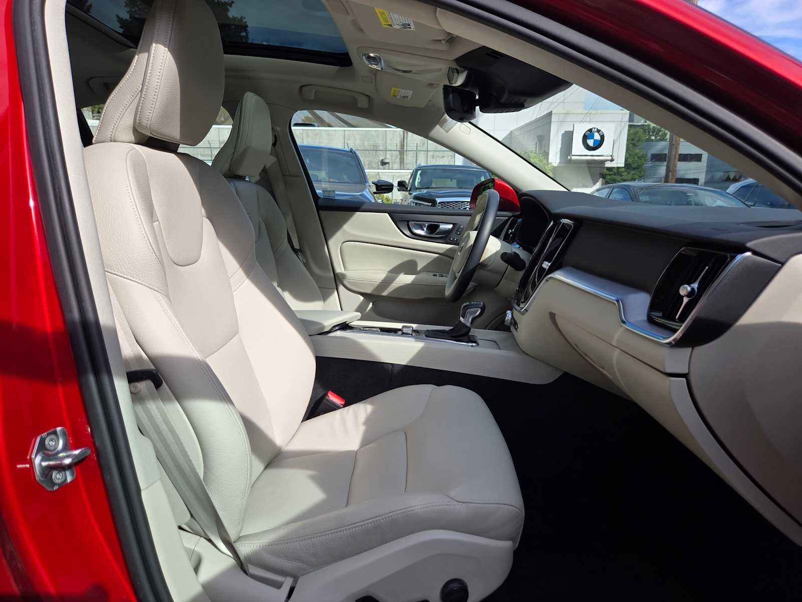 2020 Volvo S60 Momentum