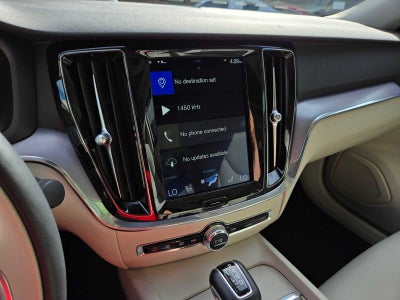 2020 Volvo S60 Momentum