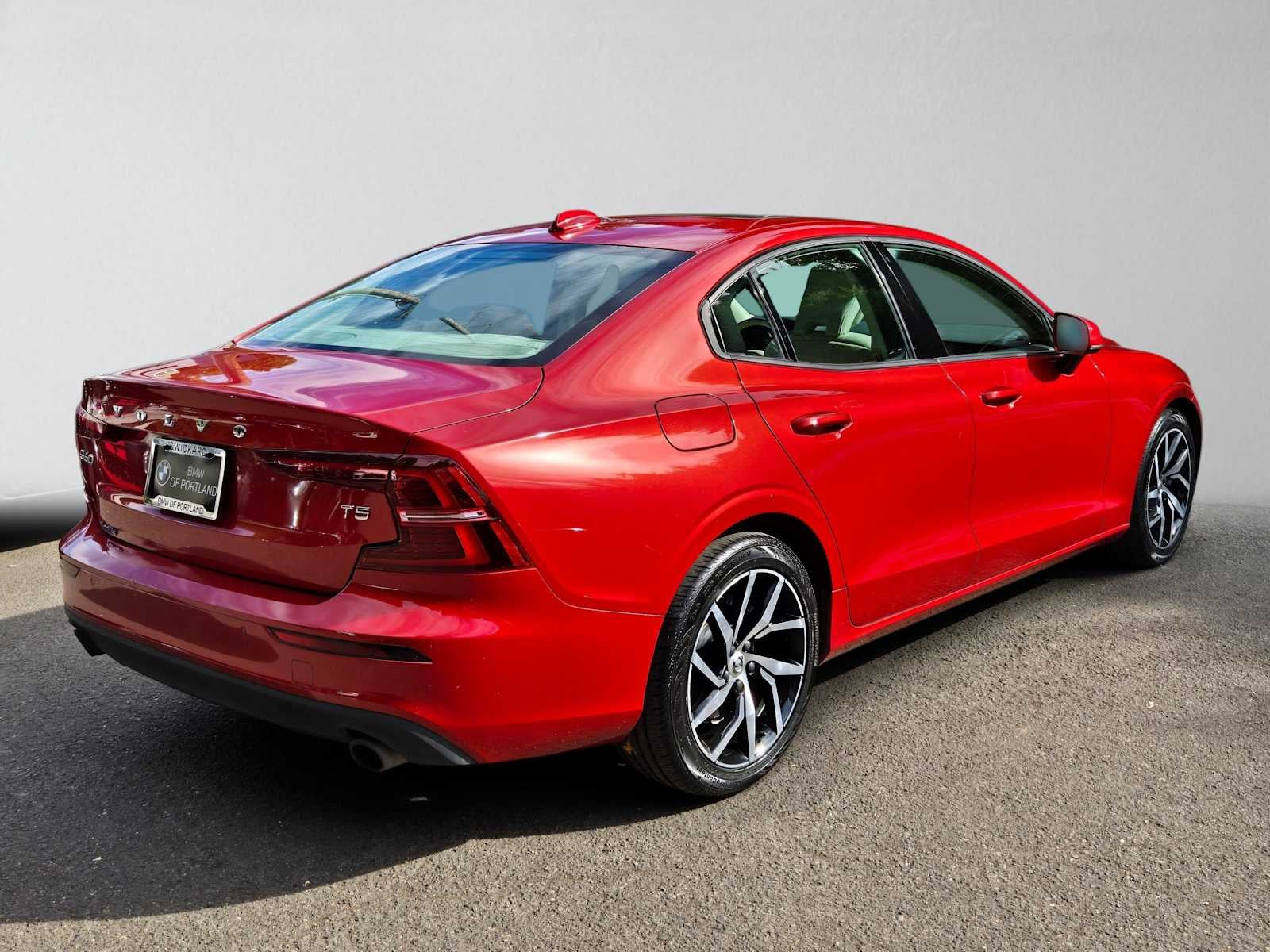 2020 Volvo S60 Momentum