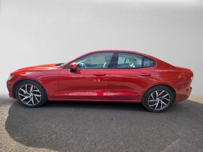 2020 Volvo S60 Momentum
