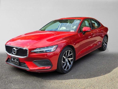 2020 Volvo S60 Momentum