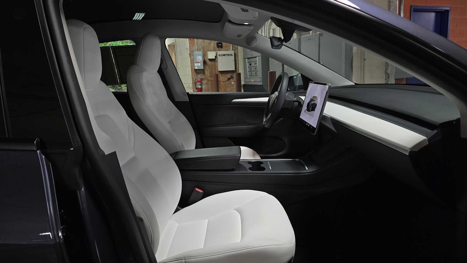 2023 Tesla Model Y RWD