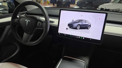 2023 Tesla Model Y RWD