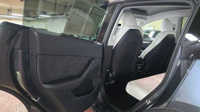 2023 Tesla Model Y RWD