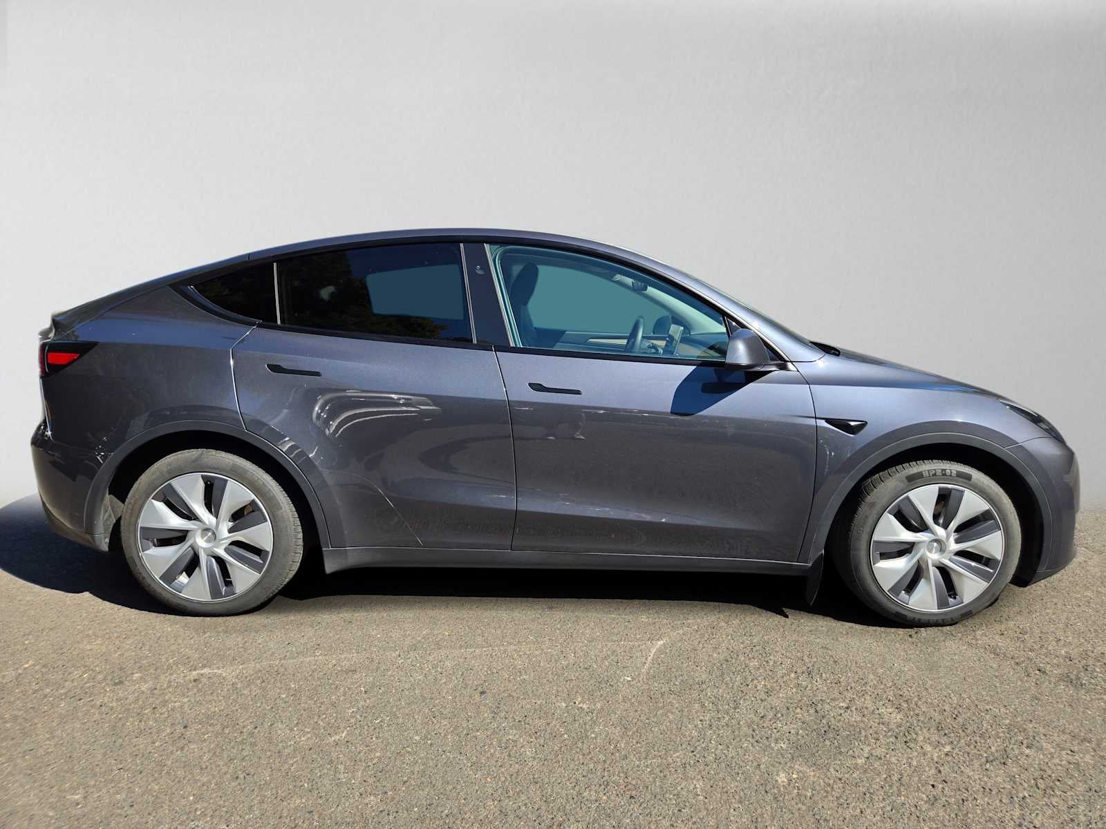 2023 Tesla Model Y AWD