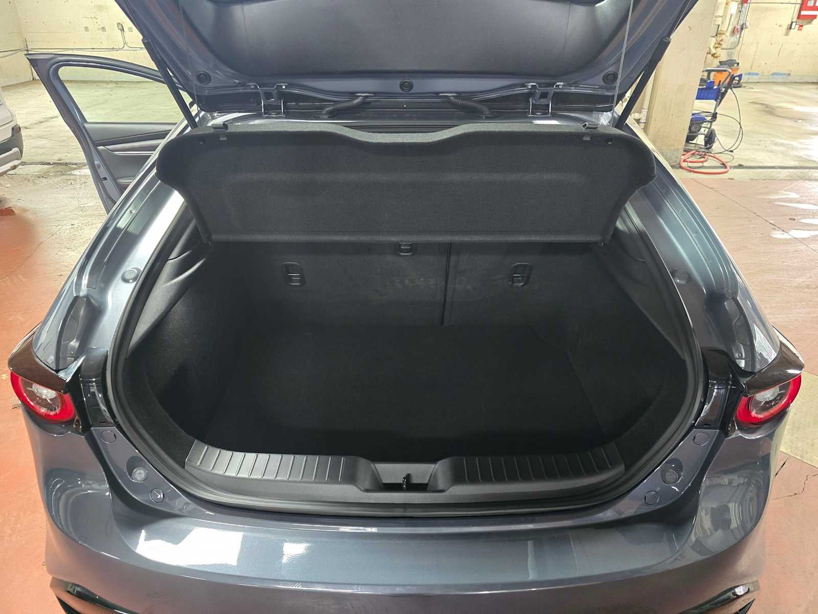 2023 Mazda Mazda3 Hatchback 2.5 S Carbon Edition