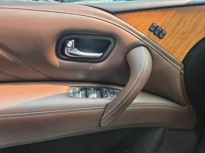 2015 INFINITI QX80 4WD 4dr