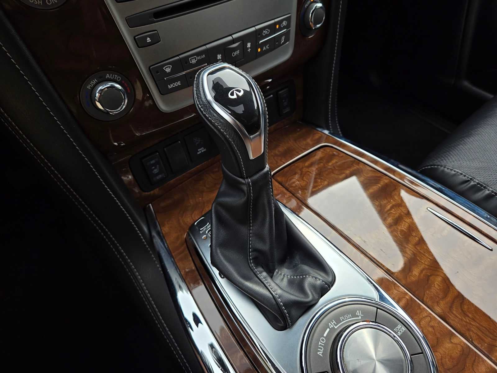2019 INFINITI QX80 LUXE
