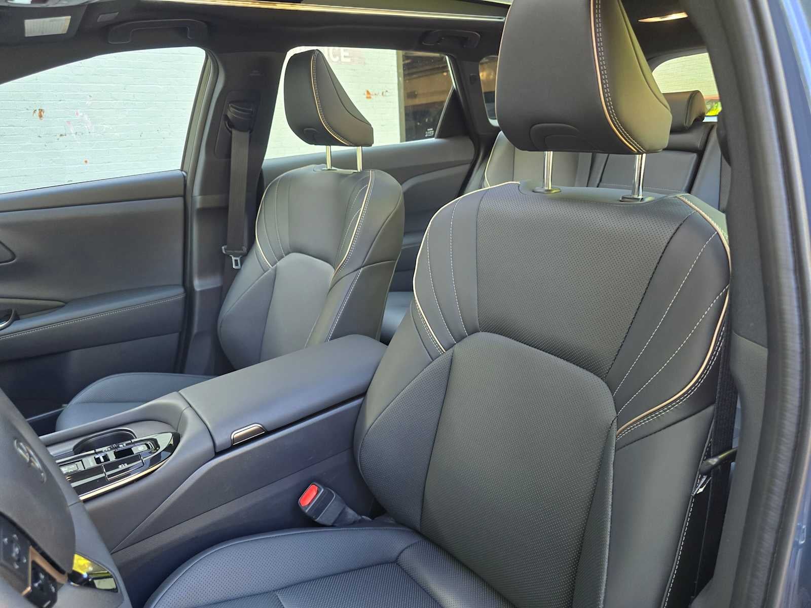 2025 Toyota Crown Signia Limited