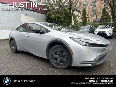 2024 Toyota Prius LE