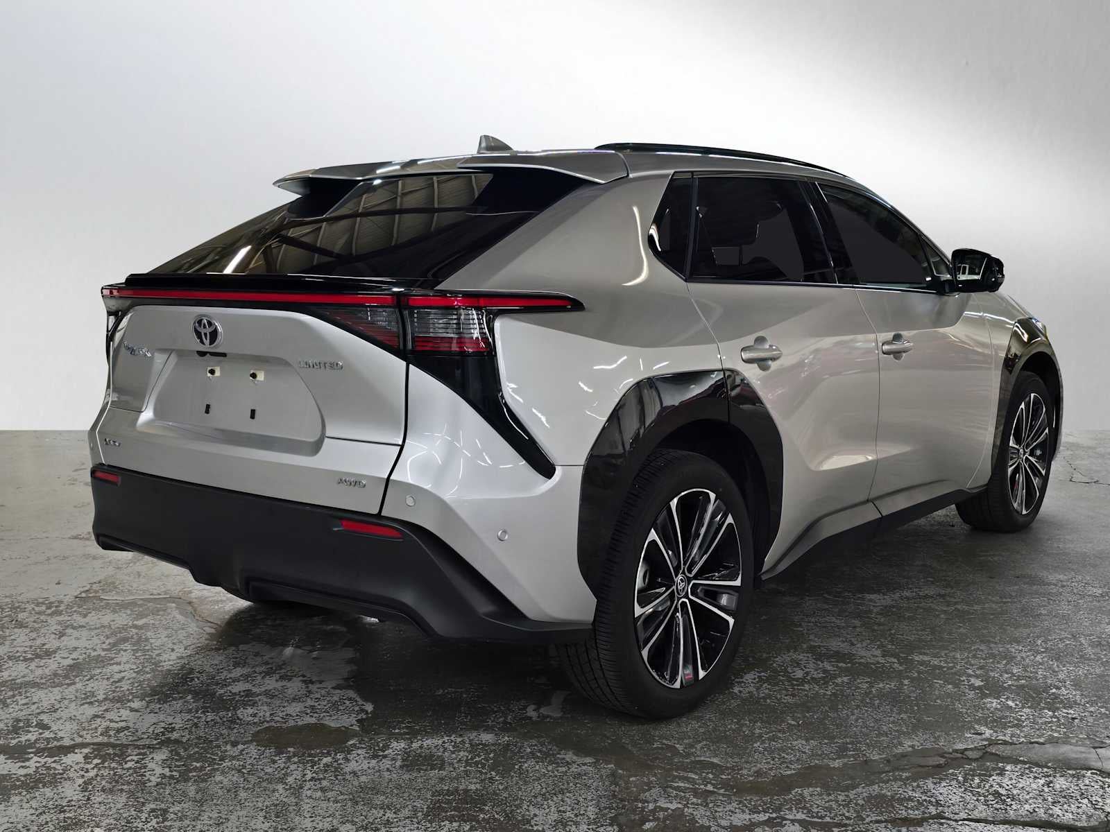 2024 Toyota bZ4X Limited