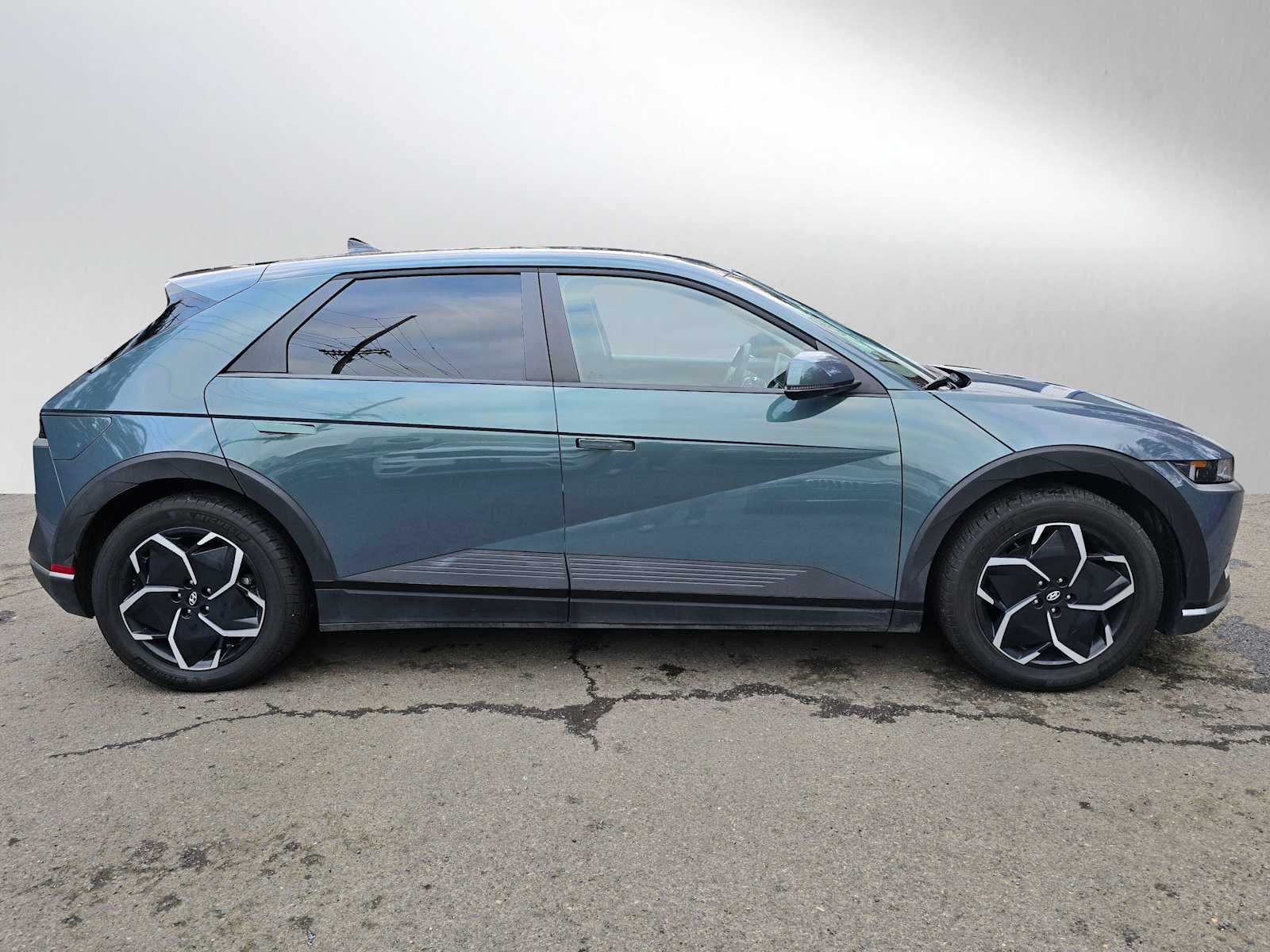 Used 2024 Hyundai IONIQ 5 SE with VIN KM8KMDDF3RU317498 for sale in Portland, OR