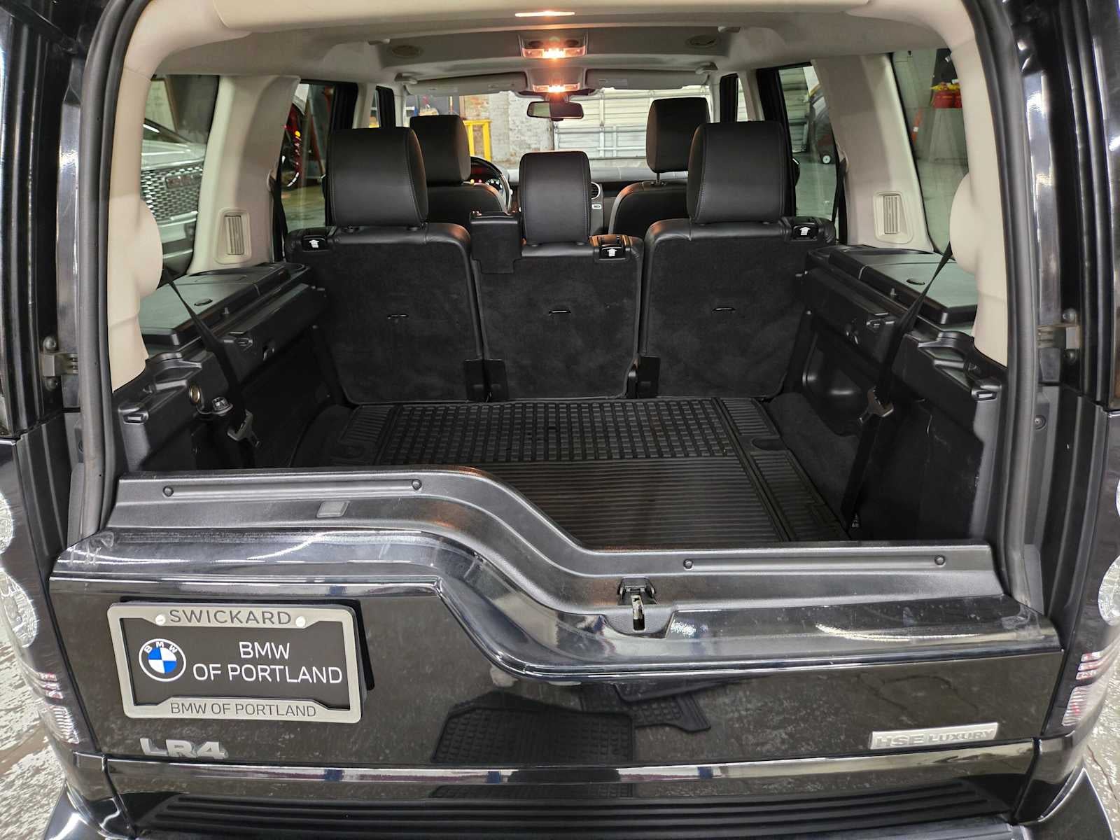 2016 Land Rover LR4 HSE LUX