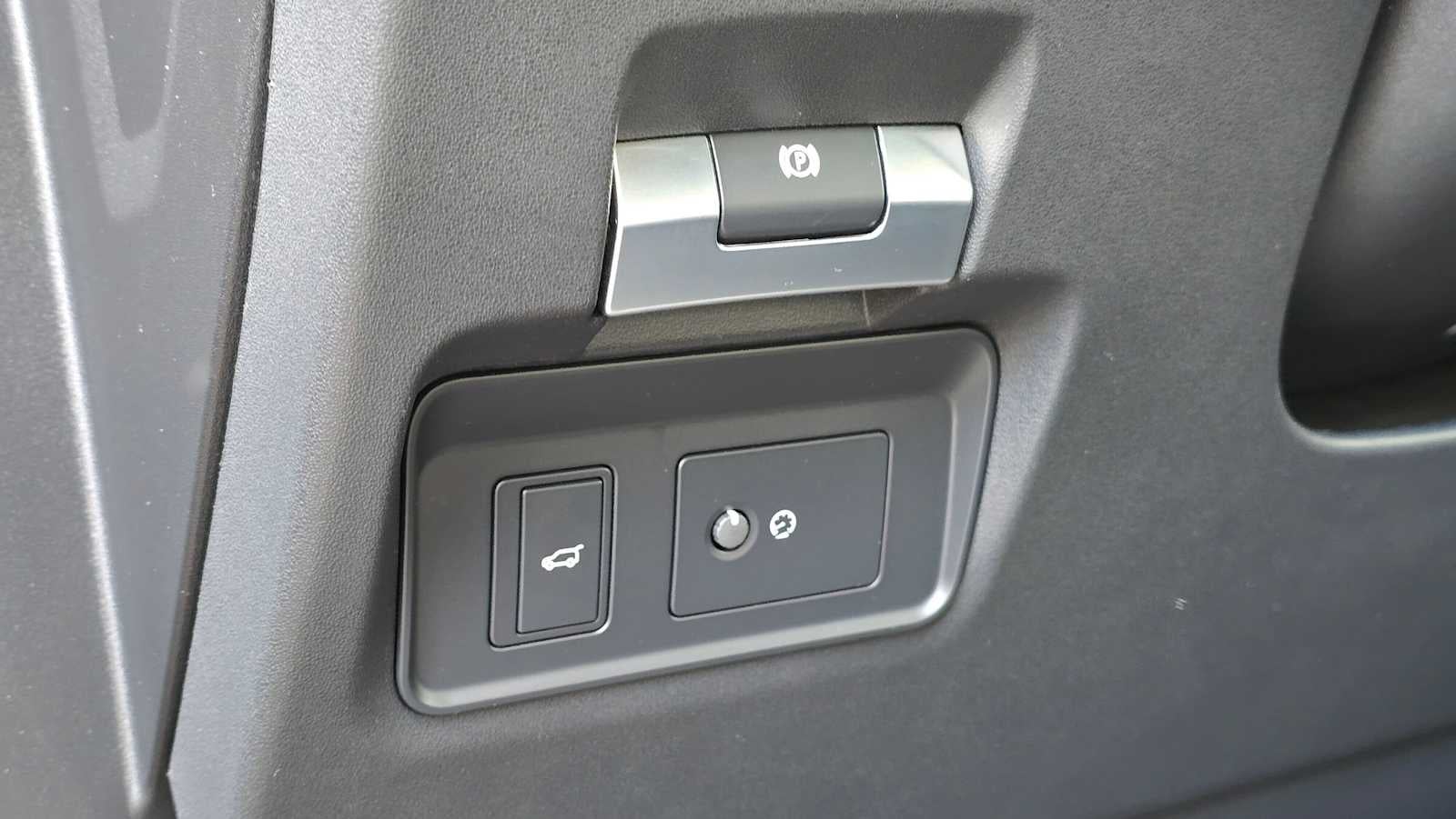 2023 Land Rover Range Rover Evoque R-Dynamic SE