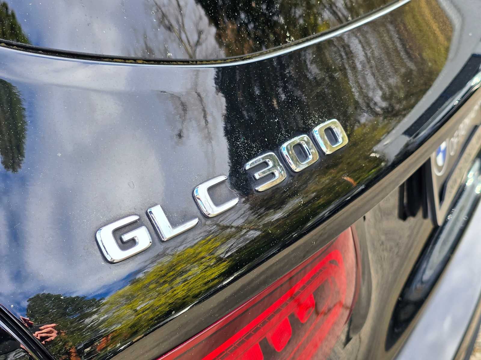 2021 Mercedes-Benz GLC 300 GLC 300