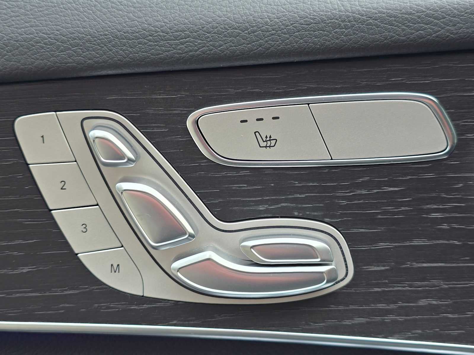 2021 Mercedes-Benz GLC 300 GLC 300
