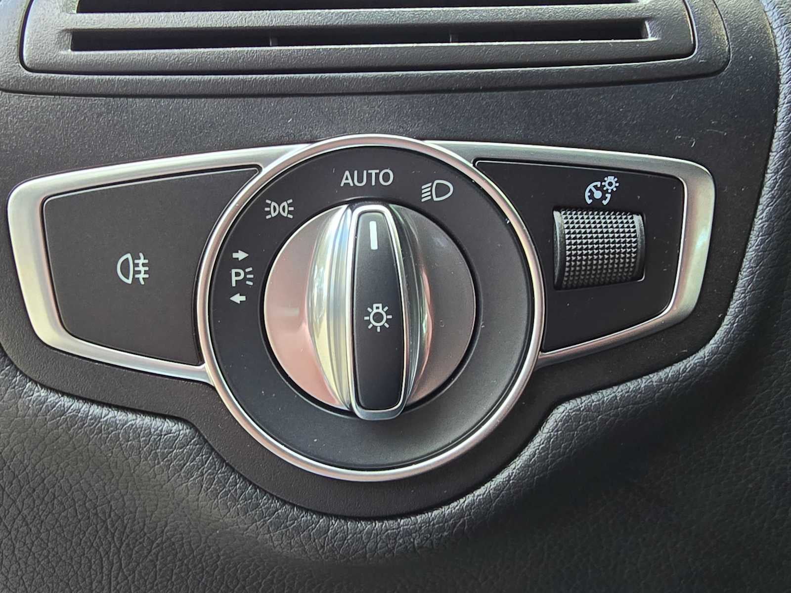 2021 Mercedes-Benz GLC 300 GLC 300