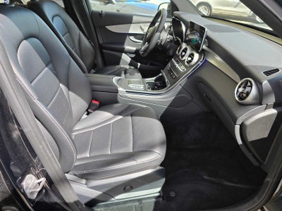 2021 Mercedes-Benz GLC 300 GLC 300