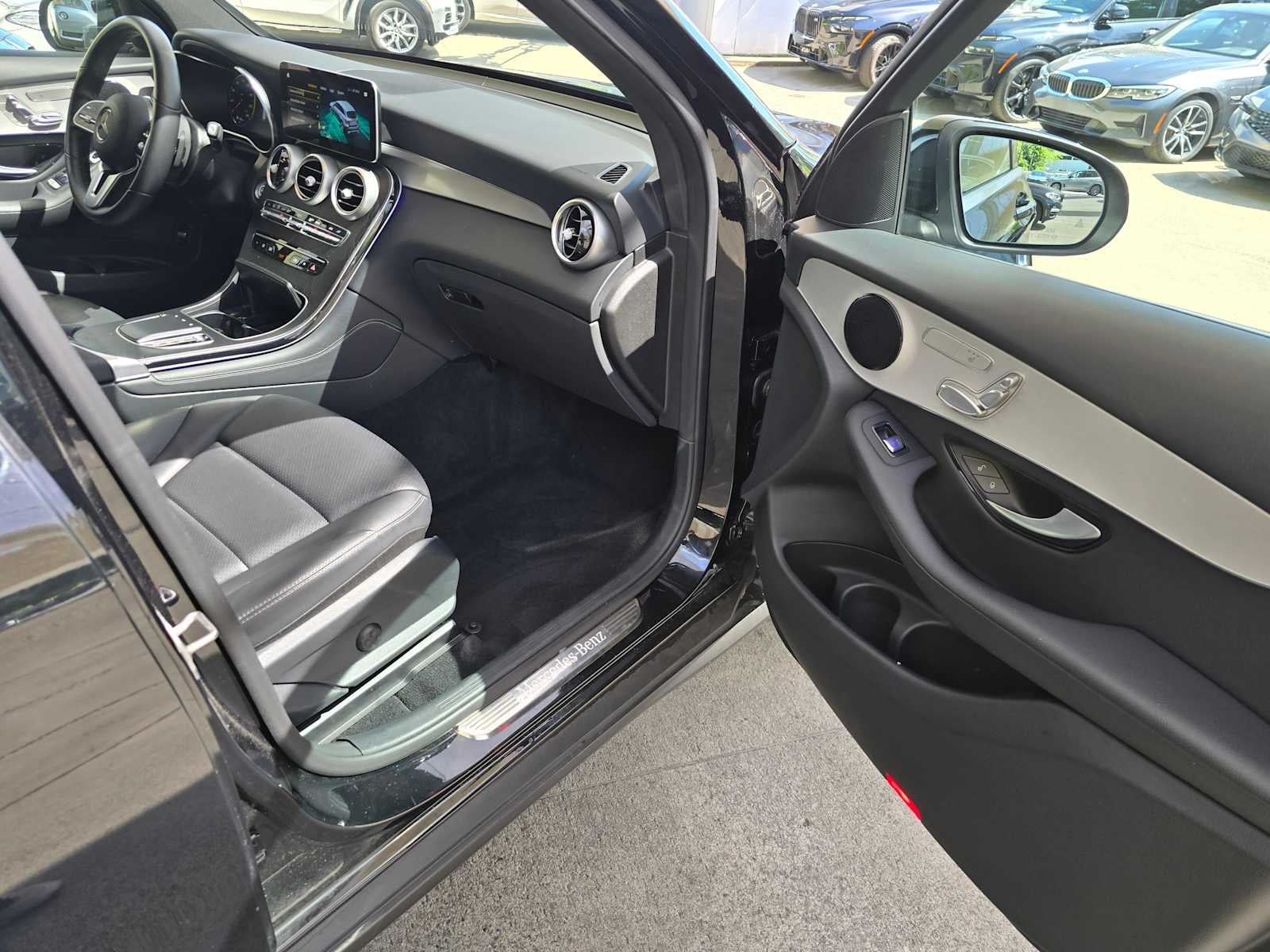2021 Mercedes-Benz GLC 300 GLC 300
