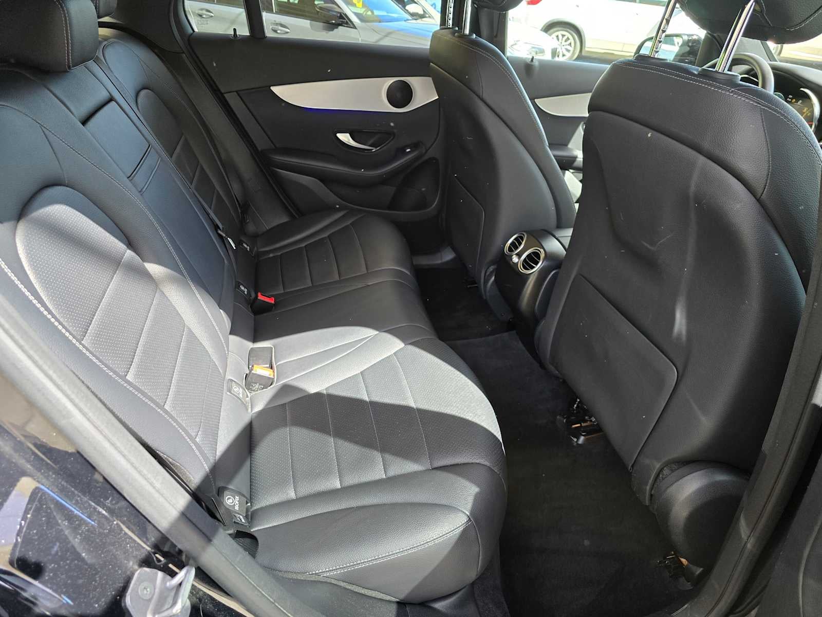 2021 Mercedes-Benz GLC 300 GLC 300