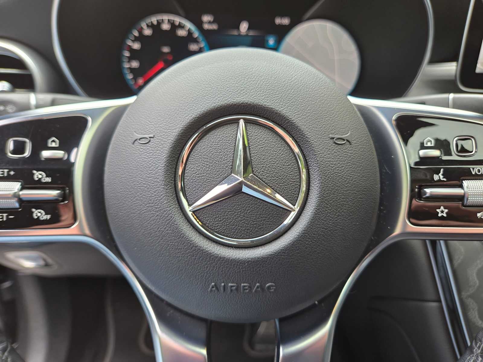 2023 Mercedes-Benz GLC 300 GLC 300