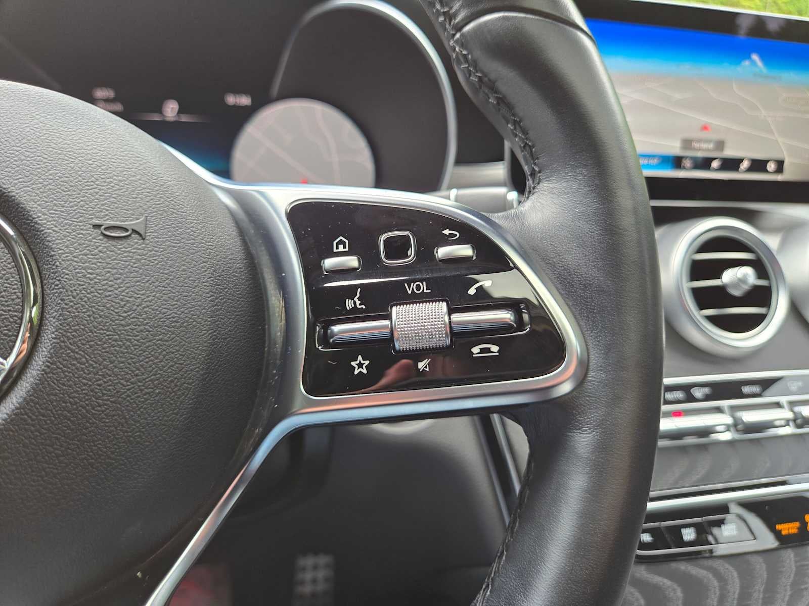 2023 Mercedes-Benz GLC 300 GLC 300