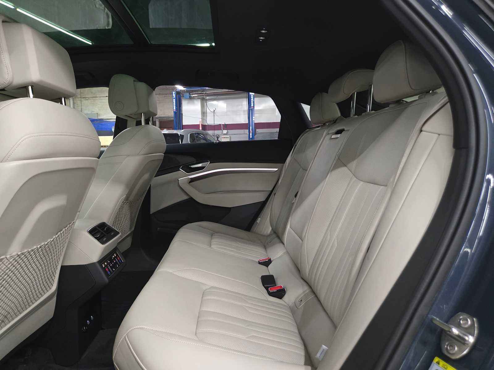 2023 Audi e-tron Sportback S line Prestige