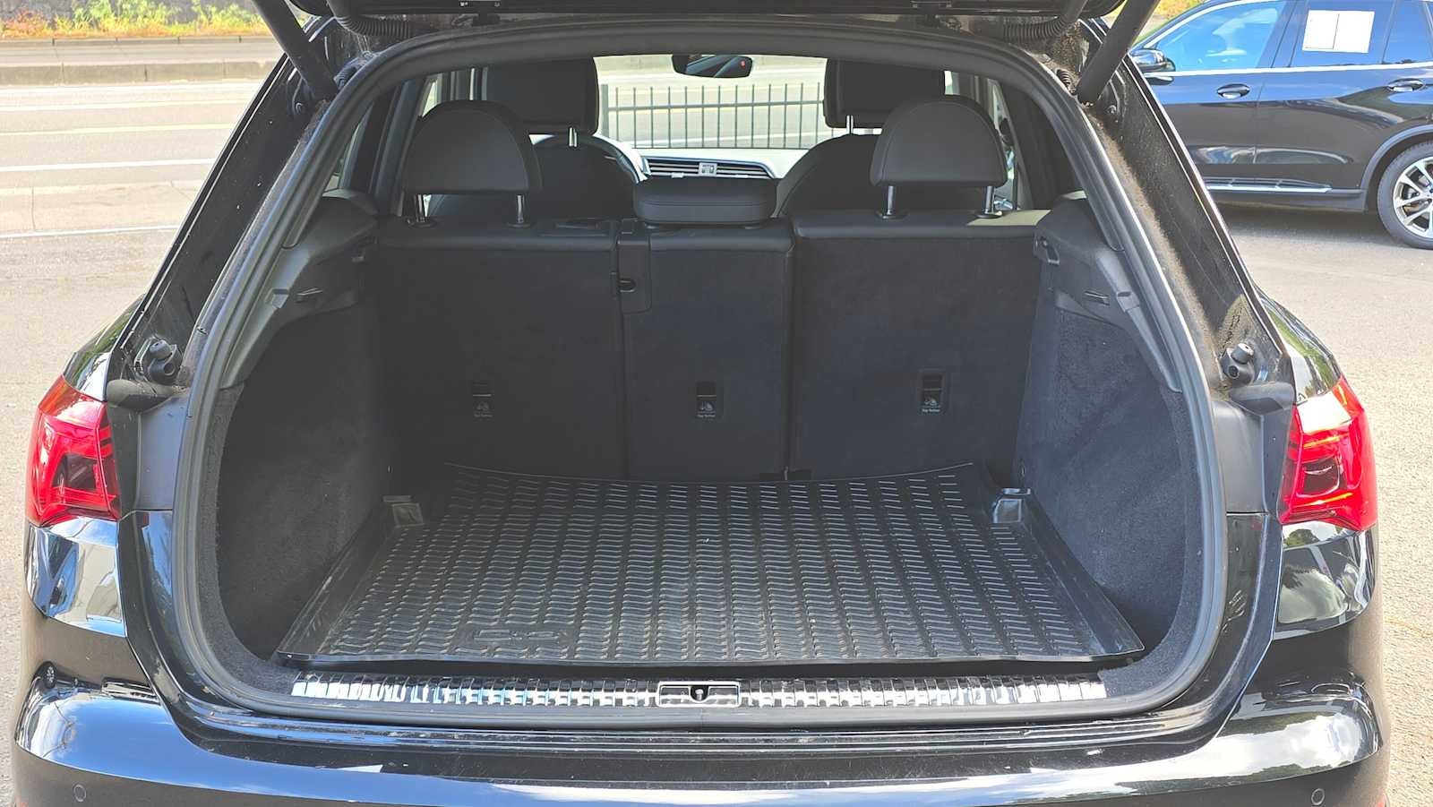 2021 Audi Q3 S line Premium