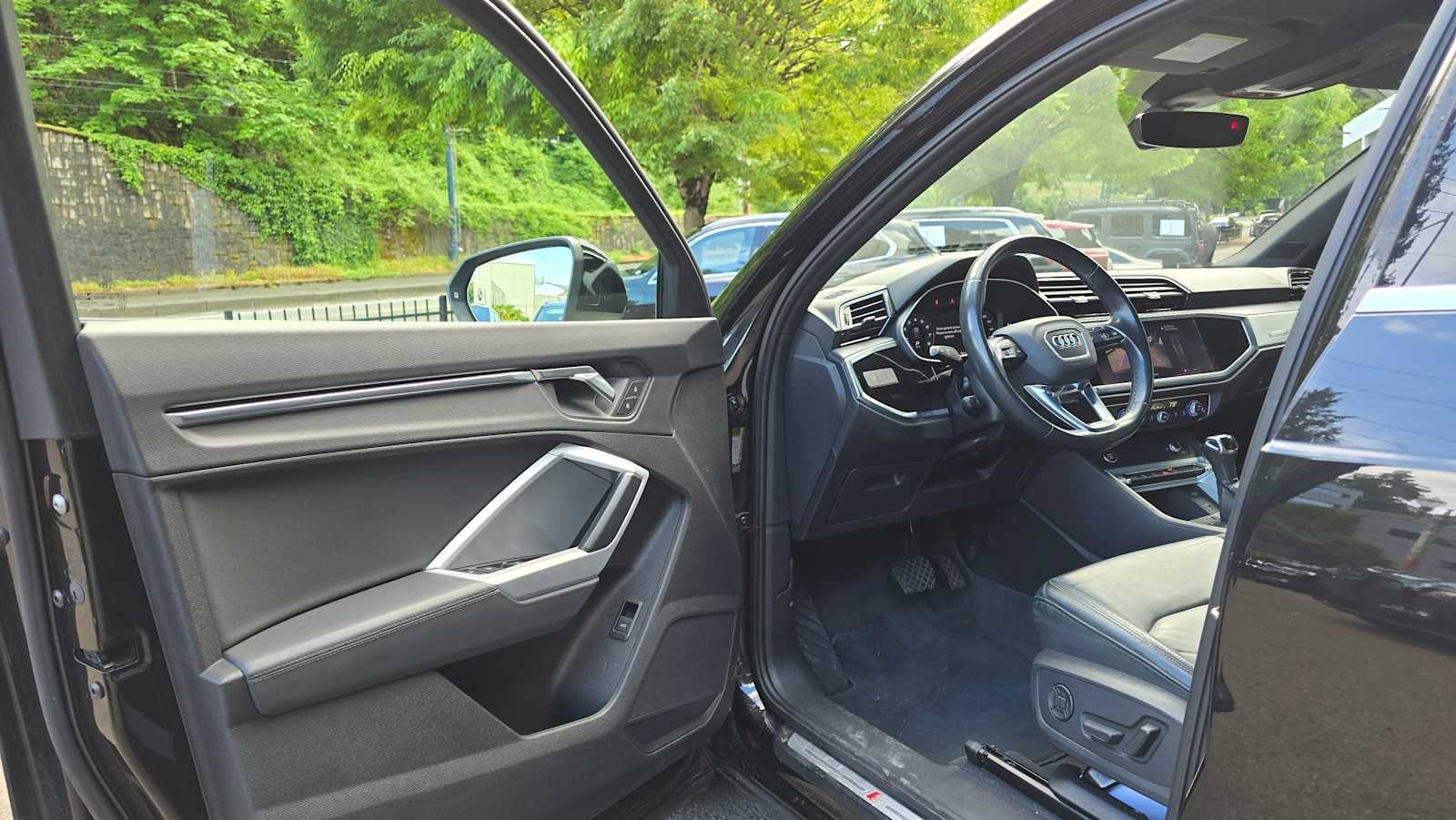 2021 Audi Q3 S line Premium