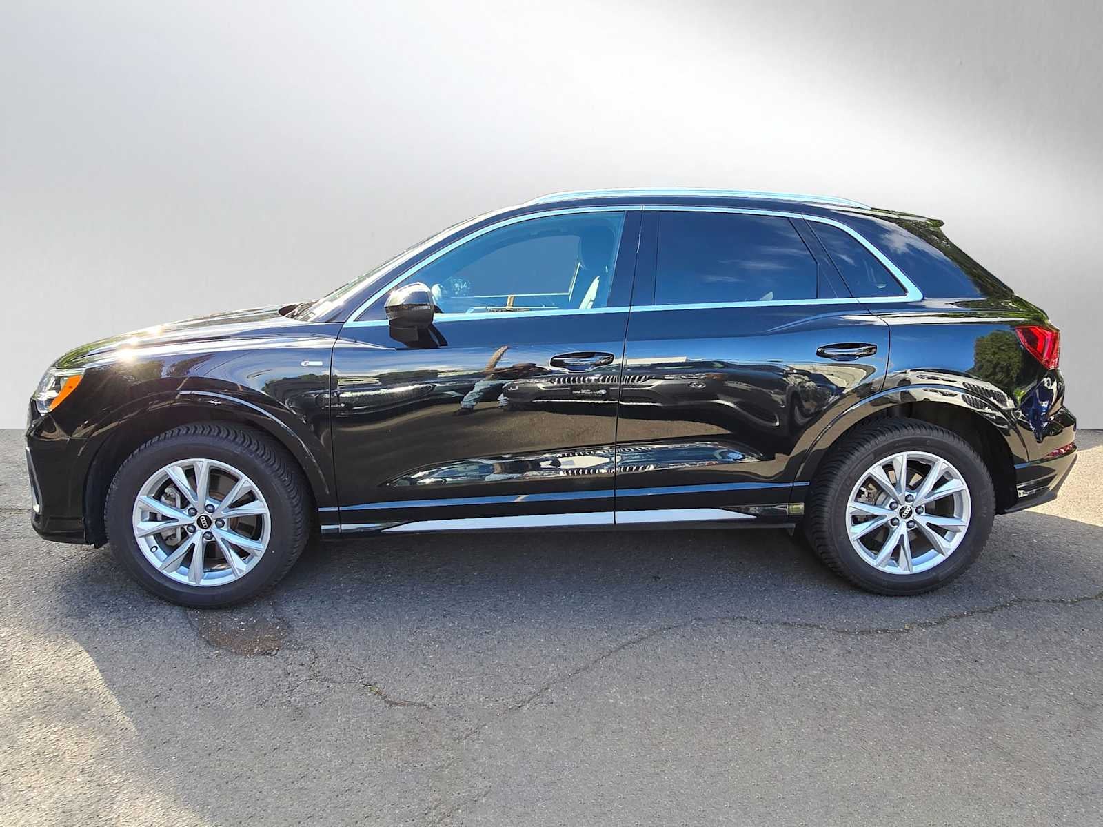 2021 Audi Q3 S line Premium