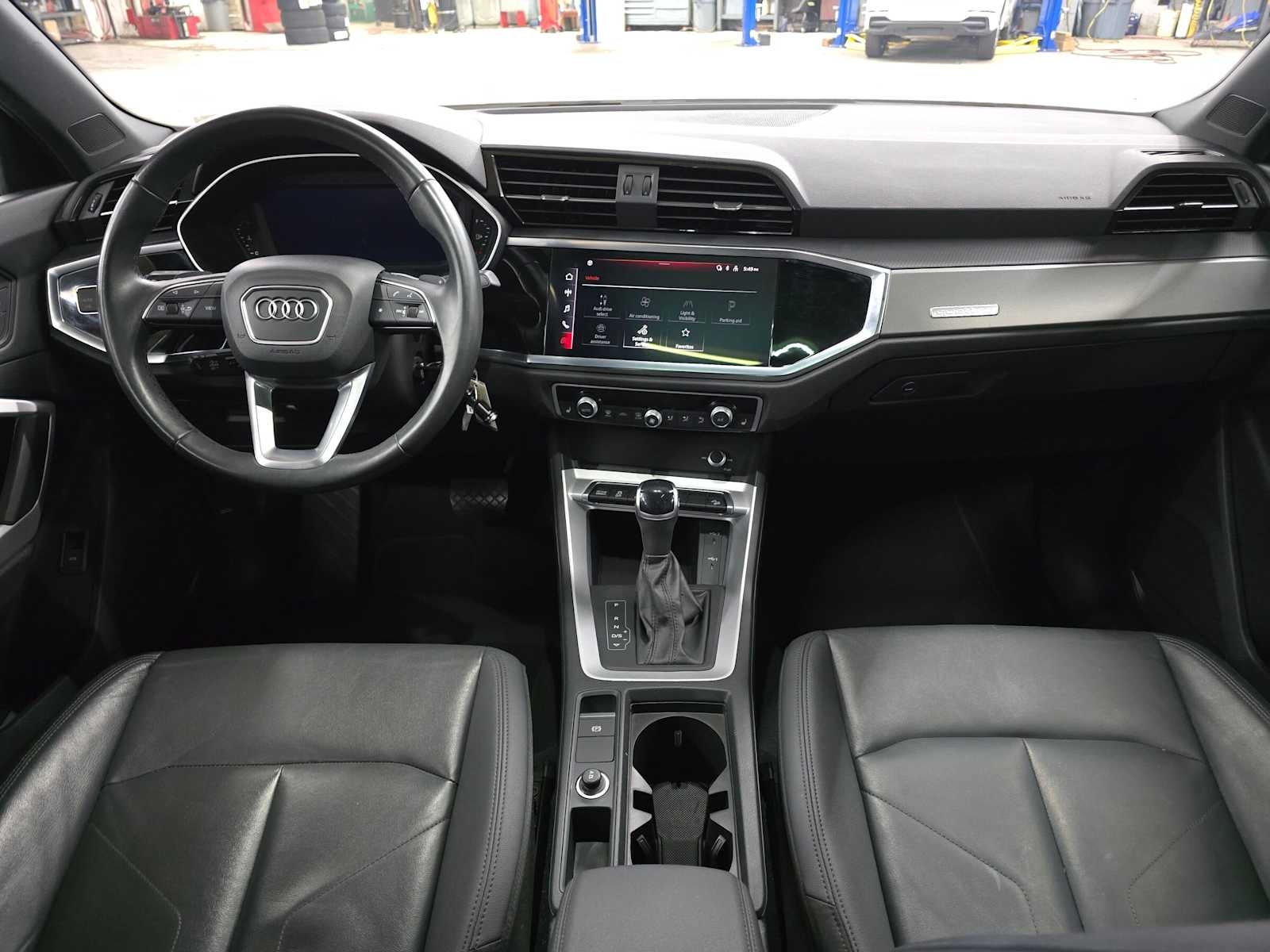 2025 Audi Q3 S line Premium